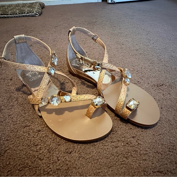 Vince Camuto Jeweled Strap Sandals -size 6M - Picture 8 of 8